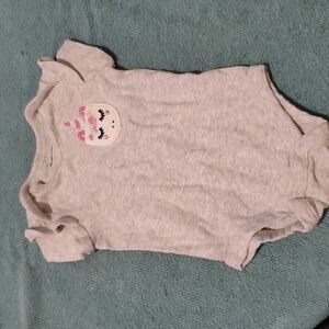 🐻    Members Mark Onesie size 0-3 months